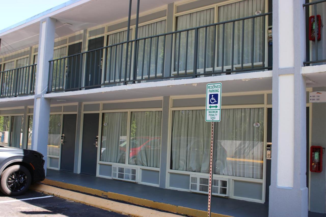 Super 8 By Wyndham Morganton Hotel Kültér fotó